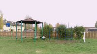 По инициативе администрации МО «Хозьминское» на детскую площадку в парк отдыха в п. Хозьмино были приобретены 4 детских игровых объекта